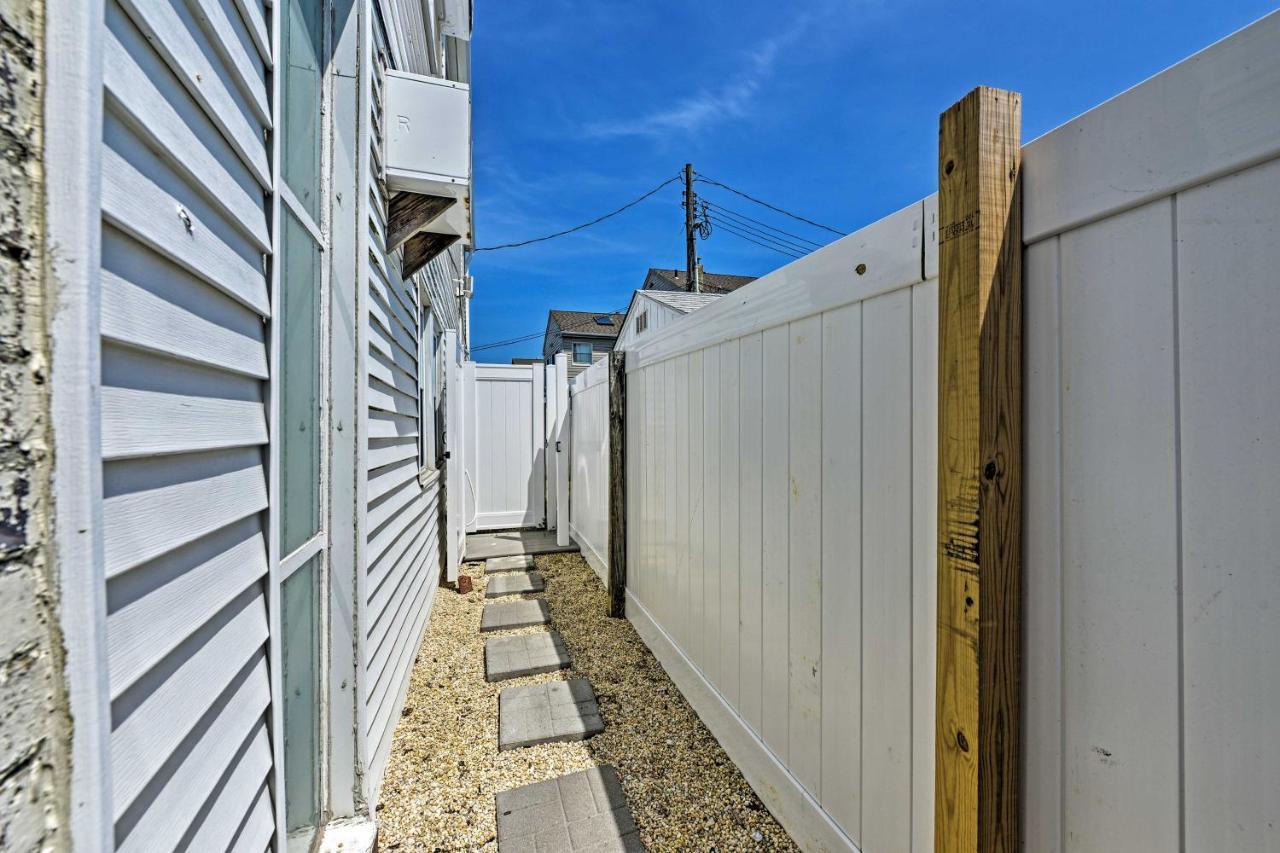 Walk To Beach Coastal Brigantine Condo With Patio! Exterior photo