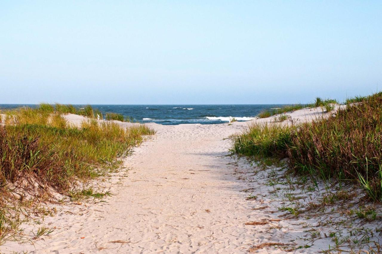 Walk To Beach Coastal Brigantine Condo With Patio! Exterior photo