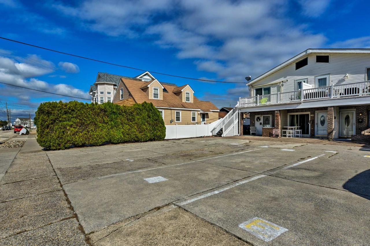 Walk To Beach Coastal Brigantine Condo With Patio! Exterior photo